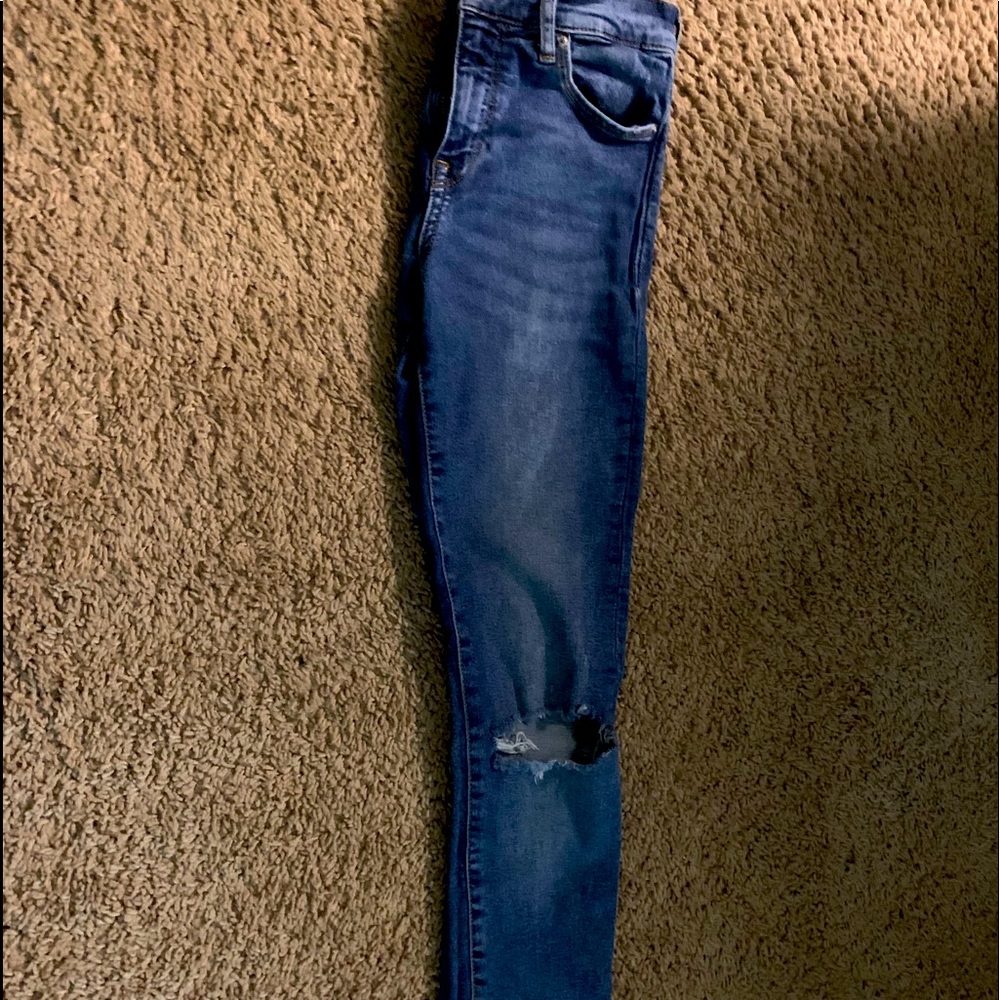 Medium wash blue jeans
